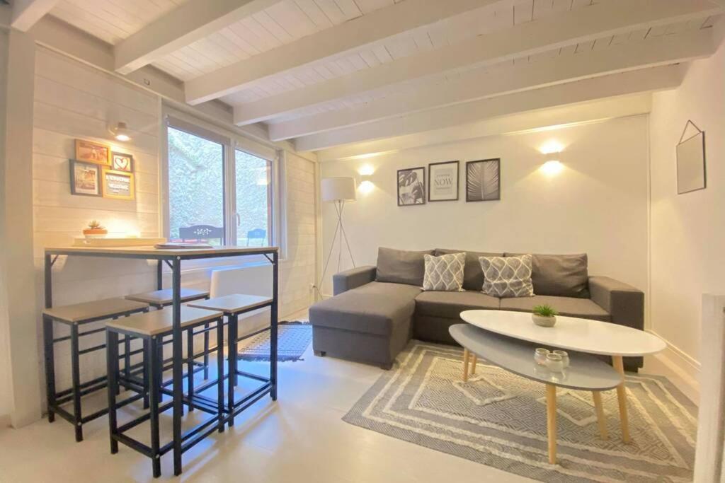 Au Coeur De La Cite Medievale Apartment ล็อง ภายนอก รูปภาพ